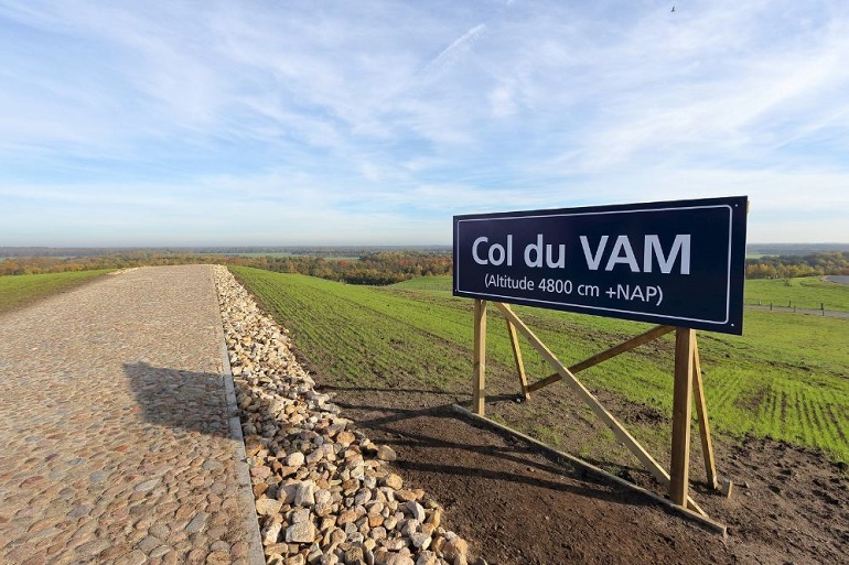 col-du-vam-2809545298.jpg